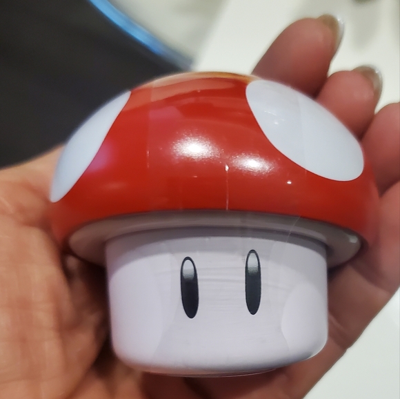 Nintendo Mario Mushroom Collectible Candy Tins - Picture 4 of 6